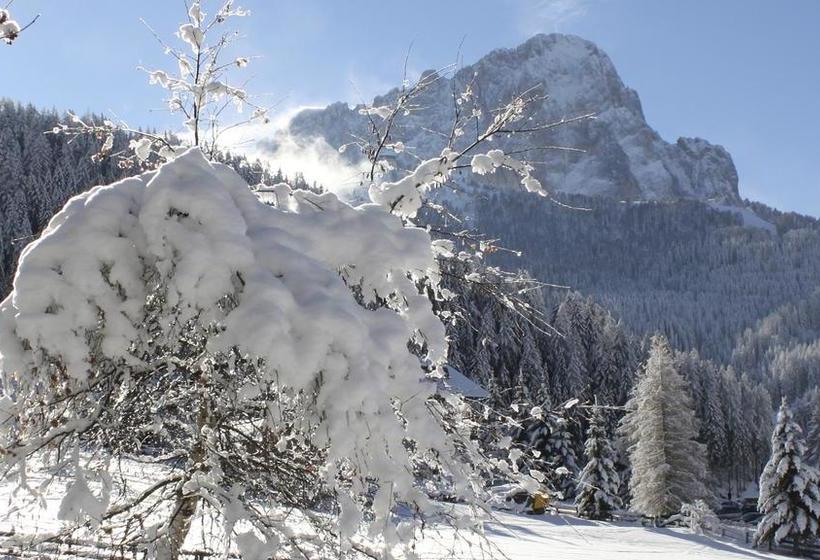 Garni Hotel Rosengarten B&b