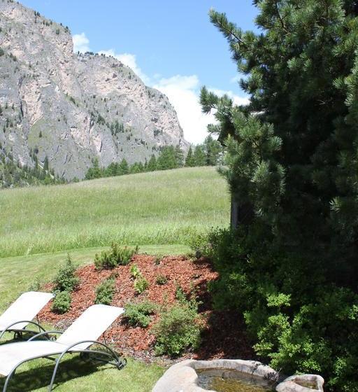 Garni Hotel Rosengarten B&b