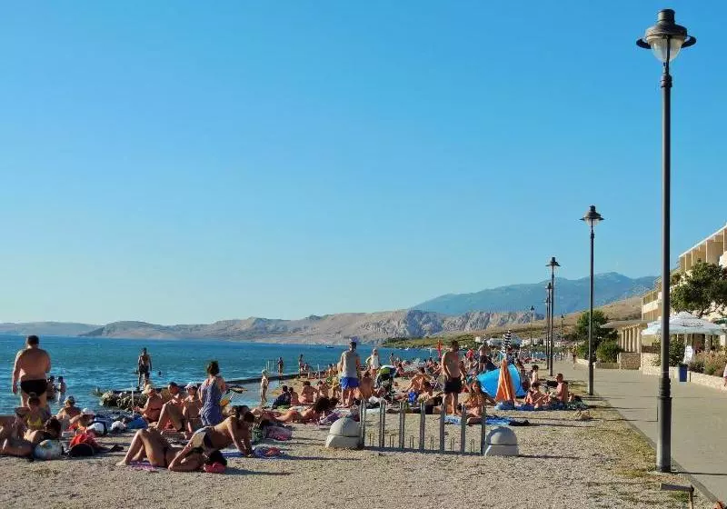 هتل Apartments Luna