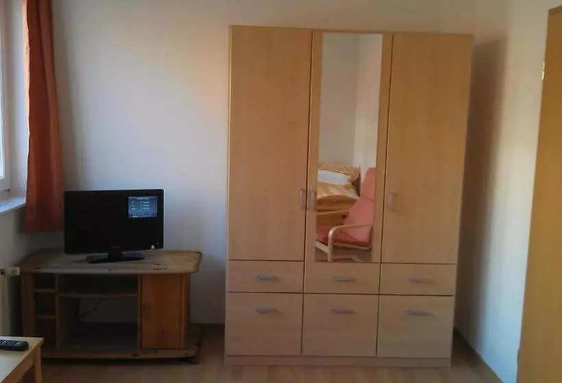 Hotelli Appartements Am Theater