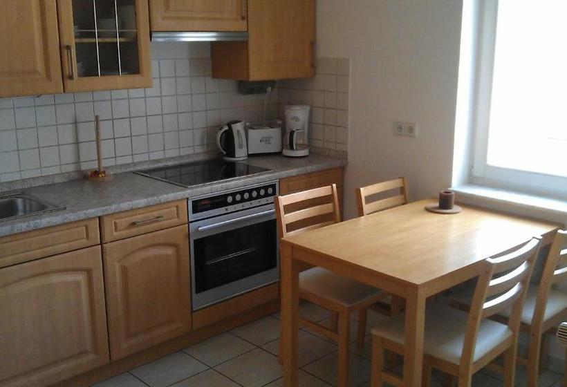 فندق Appartements Am Theater