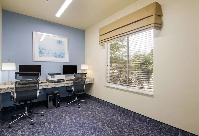 ホテル Best Western Coffeyville Central Business District Inn And Suites