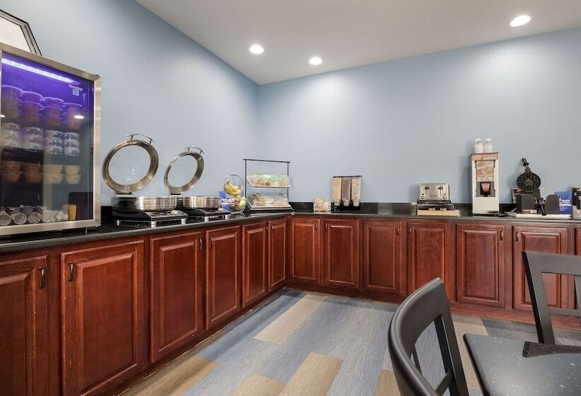 فندق Best Western Coffeyville Central Business District Inn And Suites