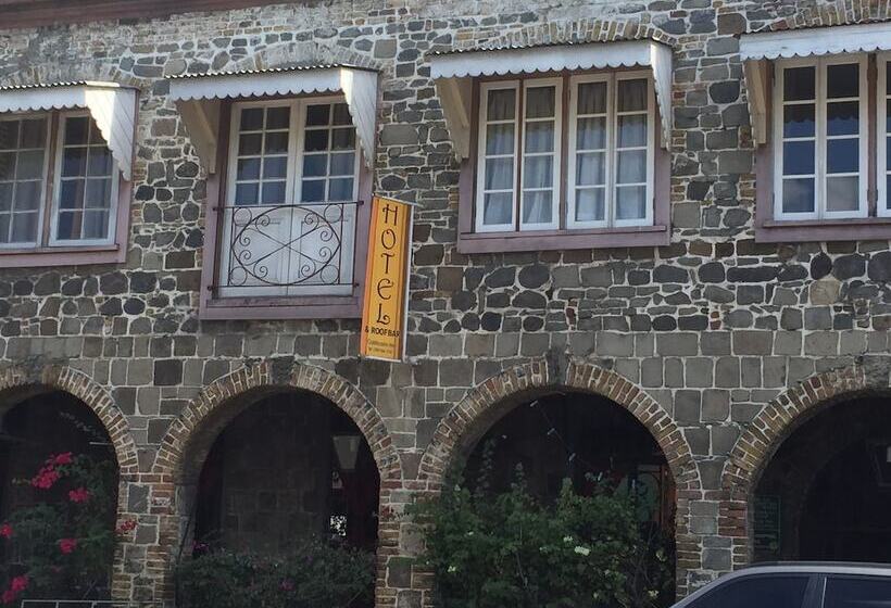 هتل Cobblestone Inn