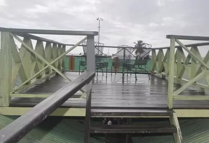 هتل Cobblestone Inn