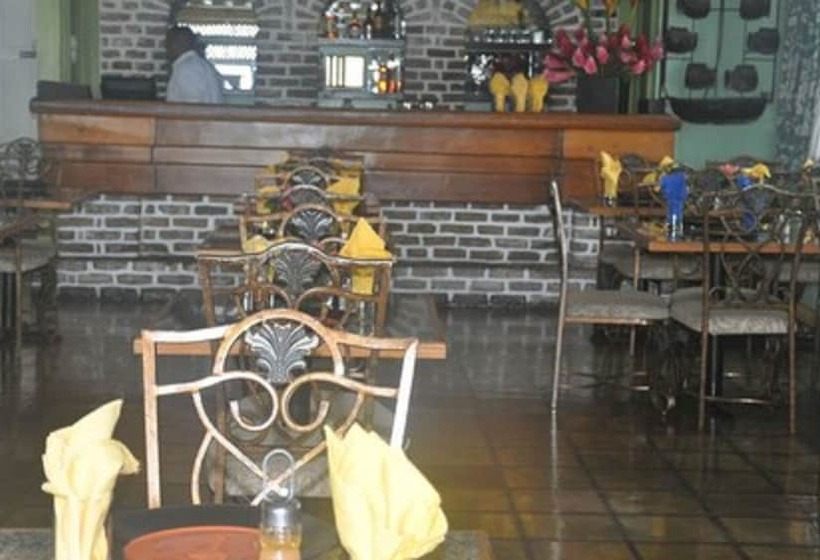 هتل Cobblestone Inn