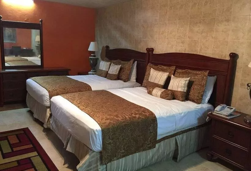 هتل Cobblestone Inn