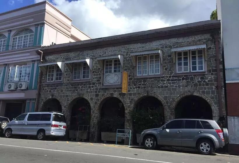 هتل Cobblestone Inn