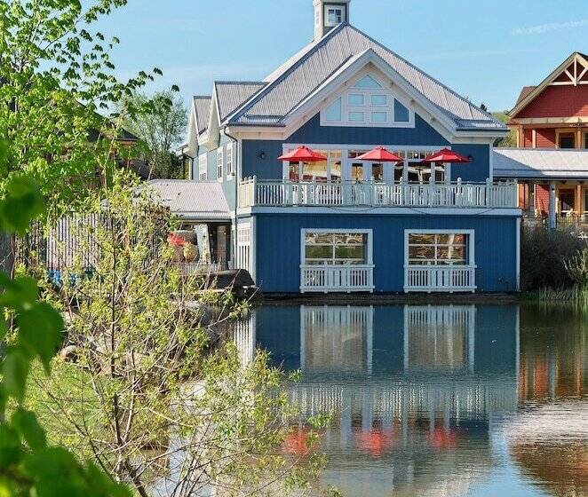 فندق Hilton Grand Vacations Club Blue Mountain Canada