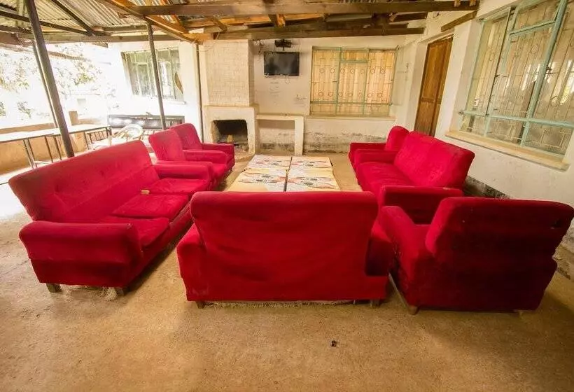 هتل Engo Airport Resort Kitale