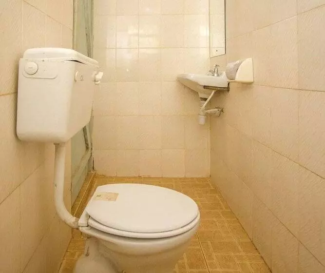 هتل Engo Airport Resort Kitale