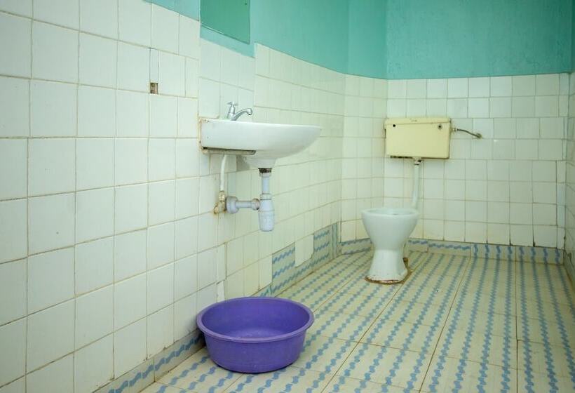 هتل Engo Airport Resort Kitale