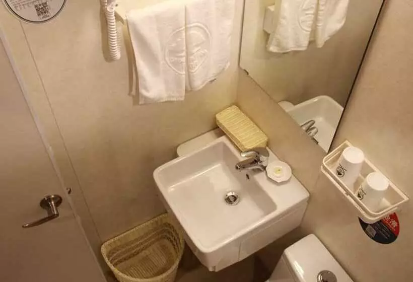 Hotelli Greentree Inn Jiangsu Zhenjiang Danyang Wanshan Park Express