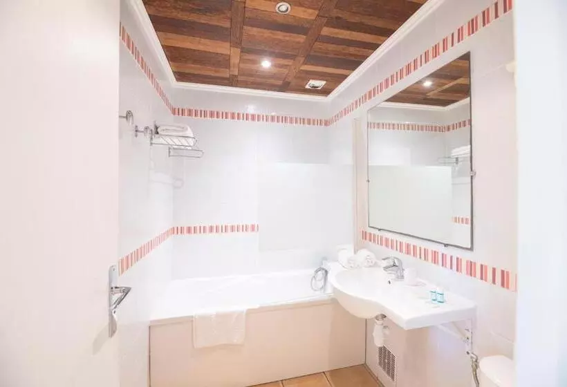 هتل Le Relais Des Cimes