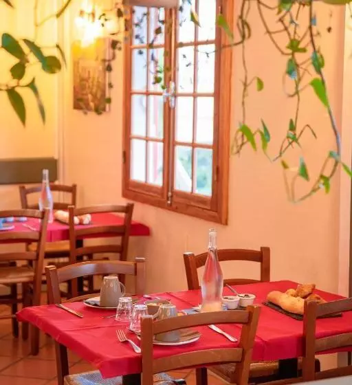 هتل Le Relais Des Cimes