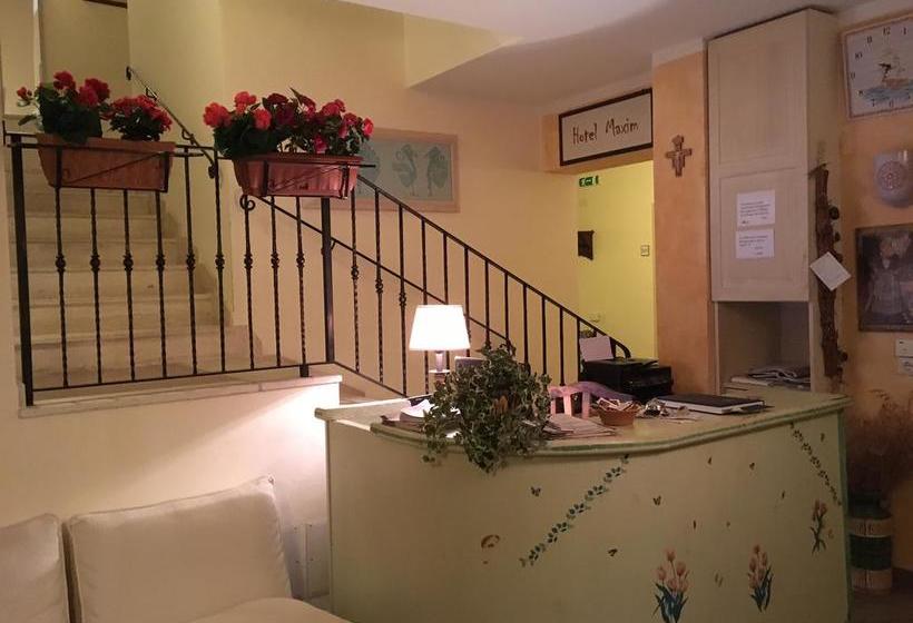 Hotel Maxim