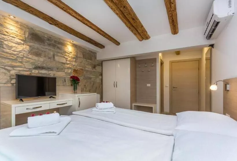 Hotel Minella Residence