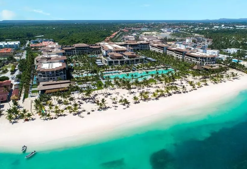リゾートホテル Unique Club At Lopesan Costa Bávaro   All Inclusive