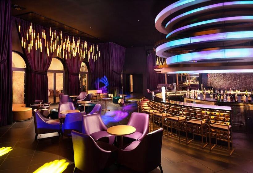 استراحتگاه Unique Club At Lopesan Costa Bávaro All Inclusive