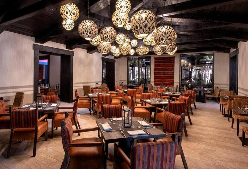 استراحتگاه Unique Club At Lopesan Costa Bávaro All Inclusive