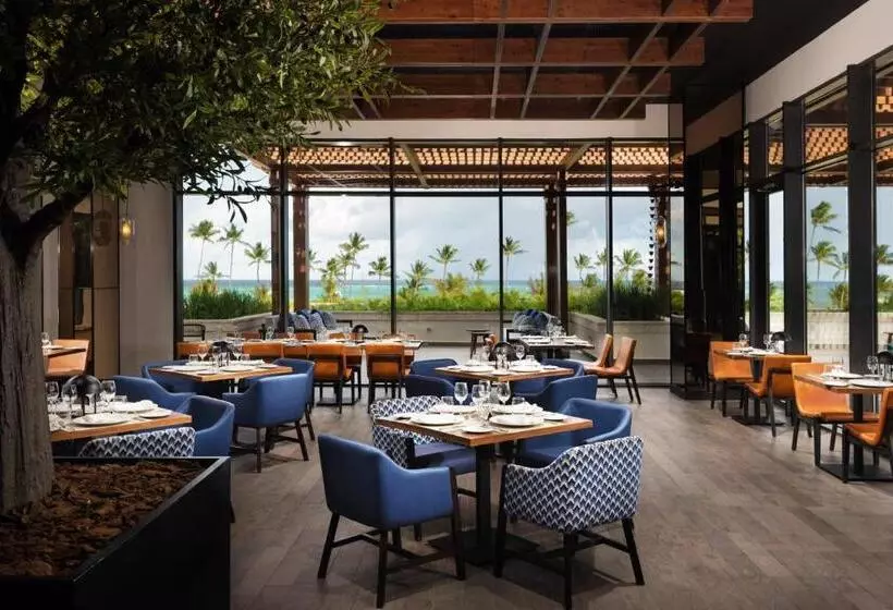 リゾートホテル Unique Club At Lopesan Costa Bávaro   All Inclusive