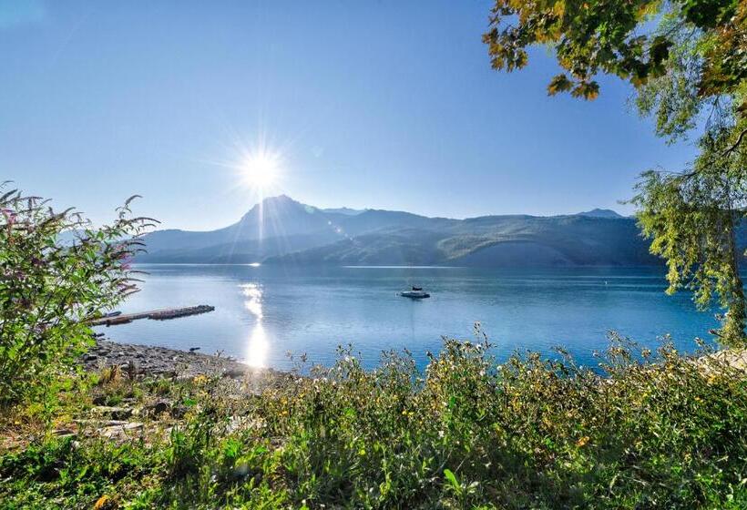 Отель Village Club Les Hyvans