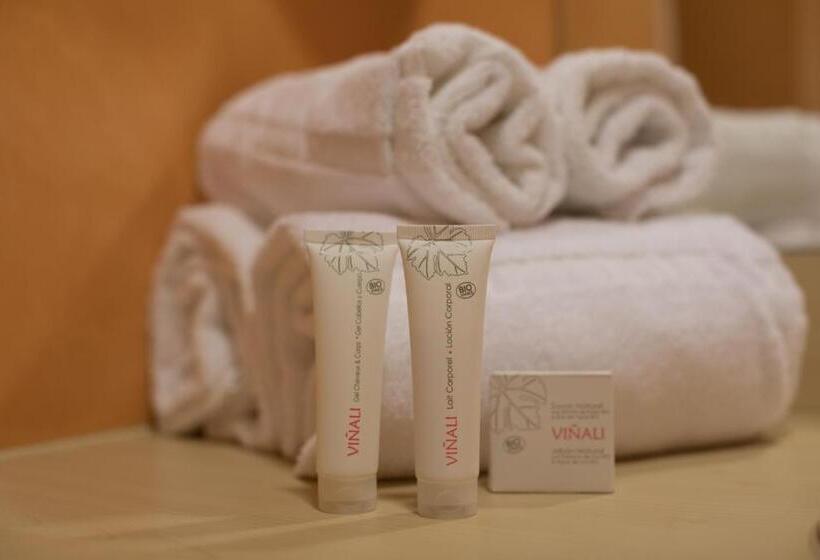 Отель Village Club Les Hyvans