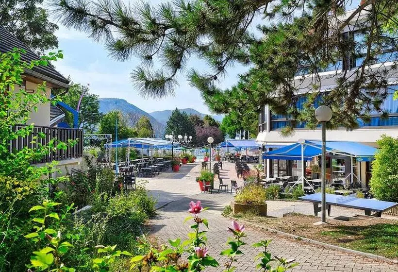 Hotelli Village Club Les Hyvans