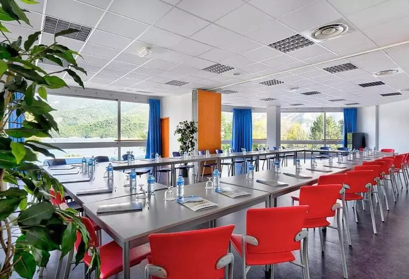 Hotelli Village Club Les Hyvans