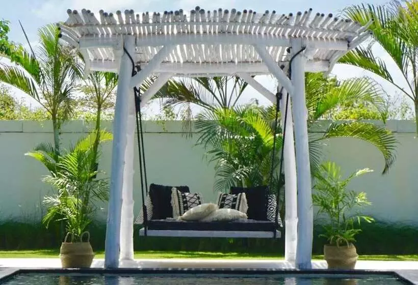 White Palm Hotel Bali