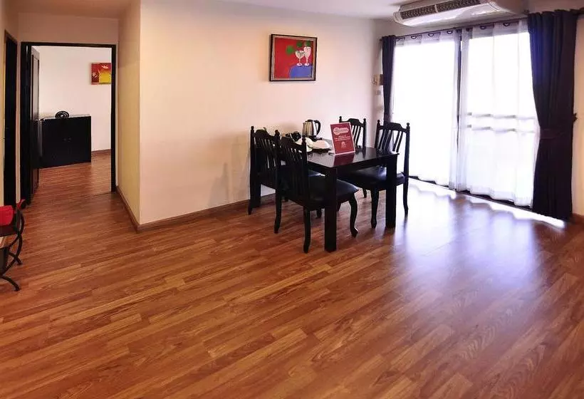 هتل Zen Rooms Boss Prakanong