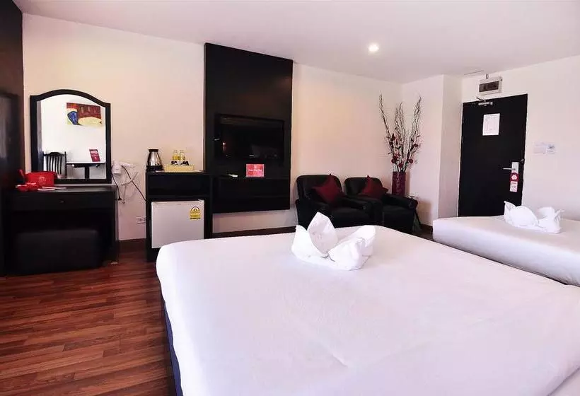 هتل Zen Rooms Boss Prakanong