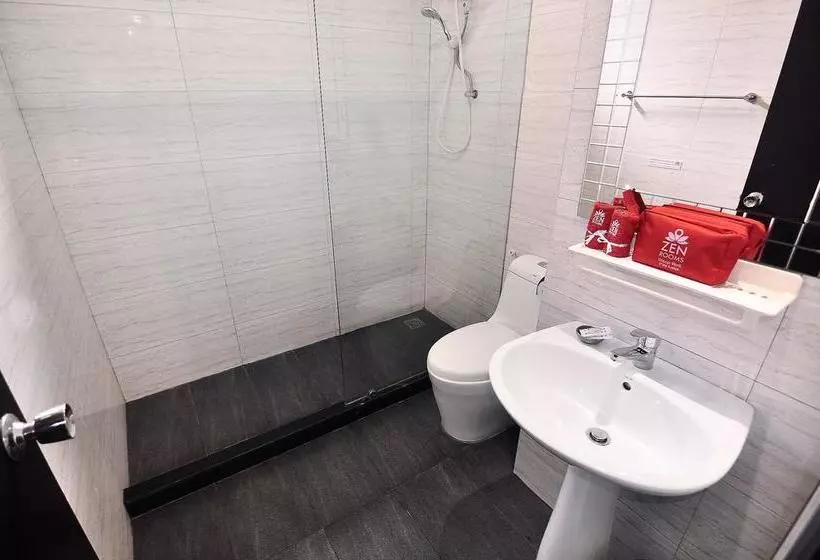 هتل Zen Rooms Boss Prakanong