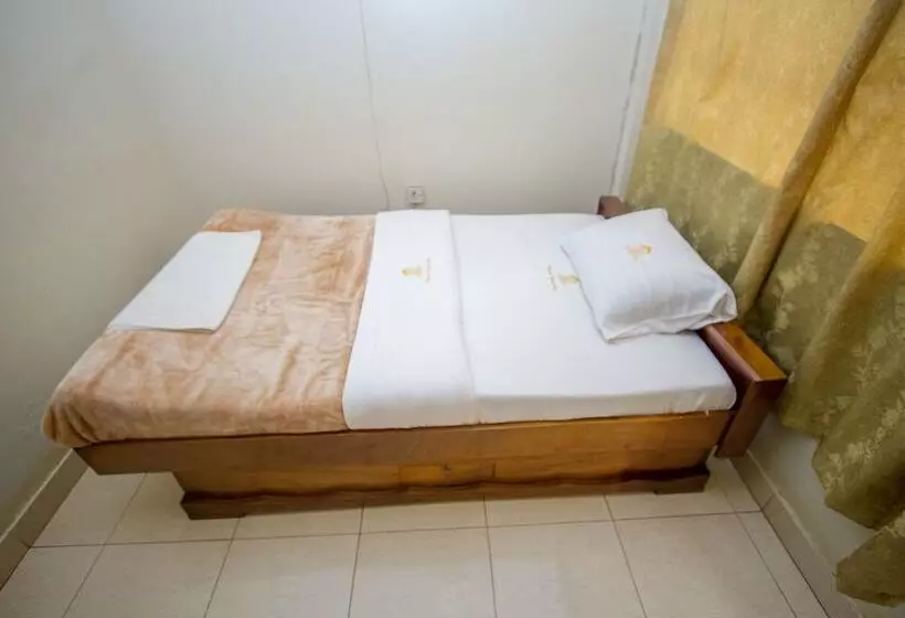 Mwana Highway Hotel Iganga