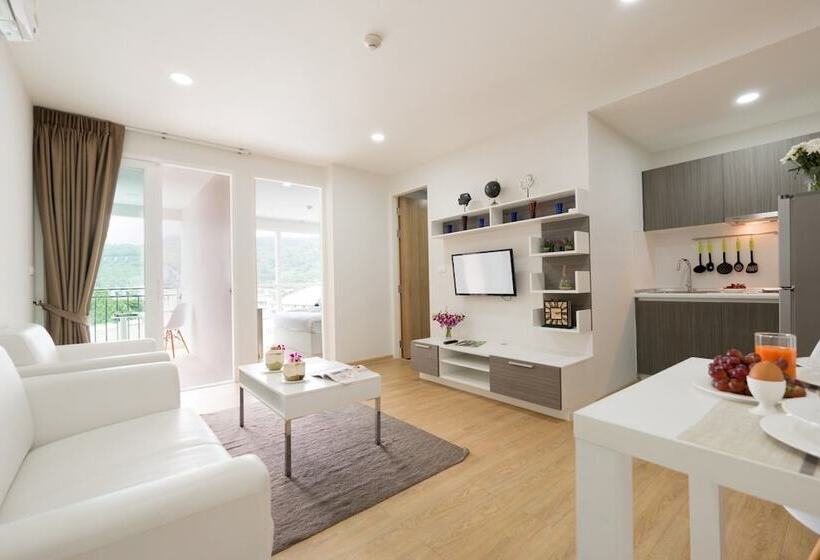 Ozone Condotel Kata Beach By Phr