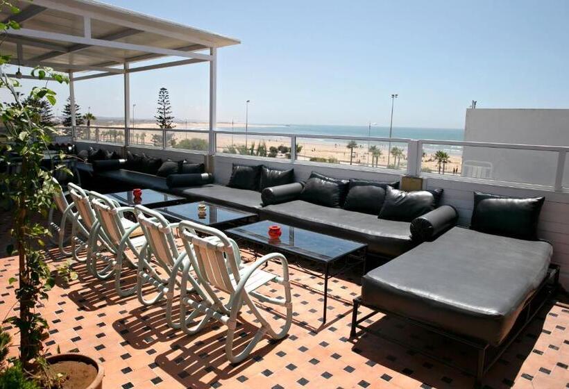 Отель Essaouira Beach Hostel