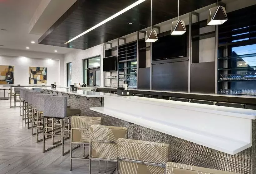هتل Hilton Garden Inn Columbia Downtown, Sc