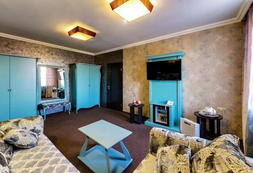 Hotel Marton Stachki