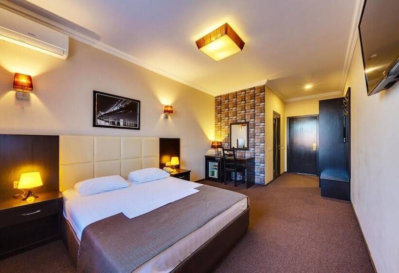 Hotel Marton Stachki