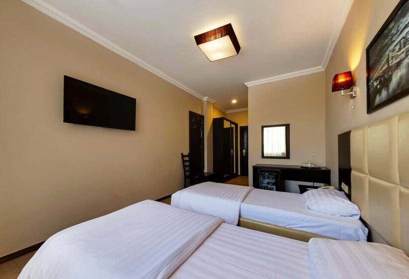 Hotel Marton Stachki