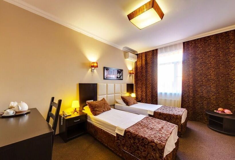 Hotel Marton Stachki