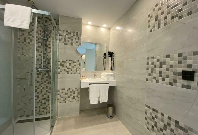 בית מלון כפרי New Bilbao Airport