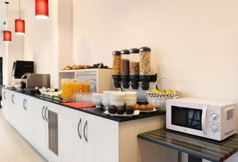 Hotelli New Bilbao Airport