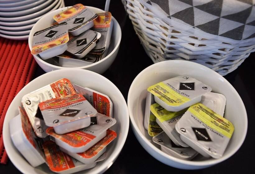 בית מלון כפרי New Bilbao Airport