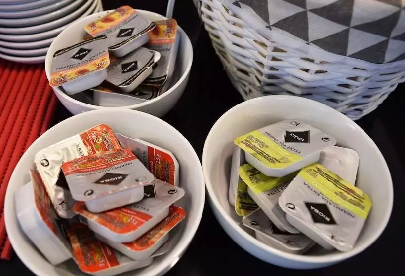 Hotelli New Bilbao Airport