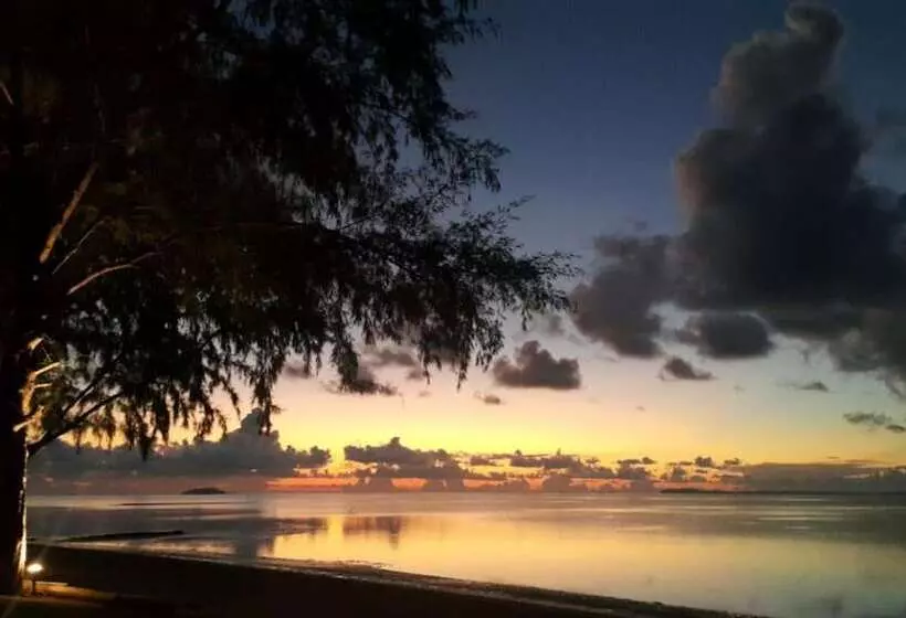 Hotelli New Marjoly Beach & Resort