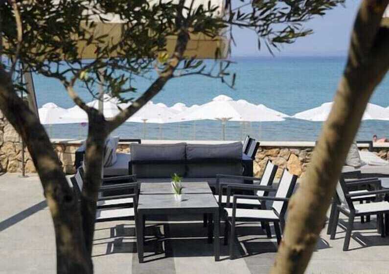 בית מלון כפרי Ostria Sea Side