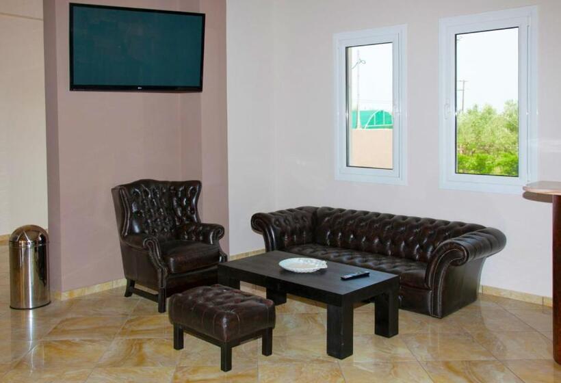 فندق Stomio Villague