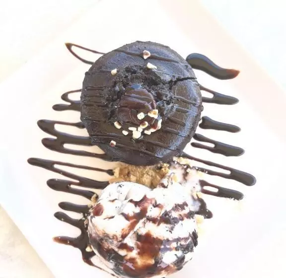 ホテル Stomio Villague