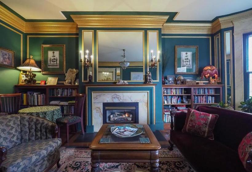 فندق The Gryphon House